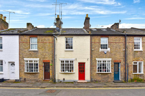 24 Bridgewater Terrace, Windsor, Berkshire, SL4 1RB