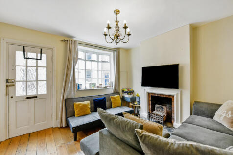 24 Bridgewater Terrace, Windsor, Berkshire, SL4 1RB