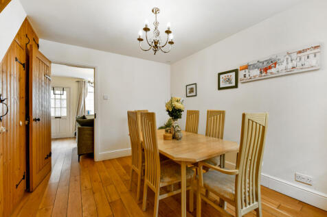 24 Bridgewater Terrace, Windsor, Berkshire, SL4 1RB