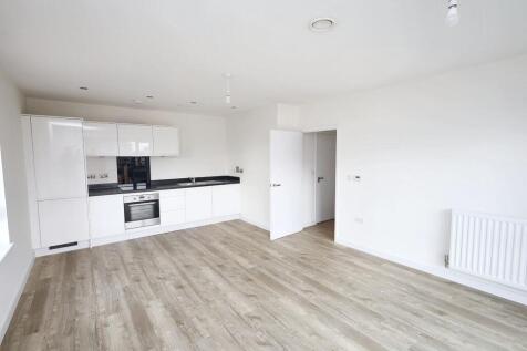 Flat 15, Denman House, 1 New Road, Feltham TW14 9AJ