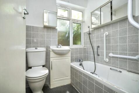 3 Pixham Court, Wimbledon, London, SW19 7EH