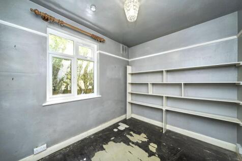 3 Pixham Court, Wimbledon, London, SW19 7EH