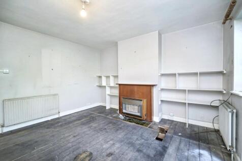 3 Pixham Court, Wimbledon, London, SW19 7EH
