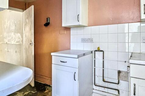 11a Stanlake Villas, London W12 7EX