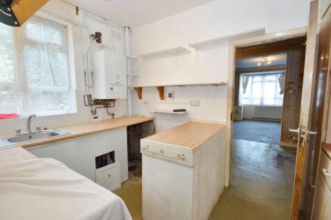 2 Walton Court &amp; Garage, Sheen Park, Richmond, TW9 1UL