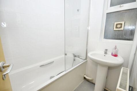 2 Walton Court &amp; Garage, Sheen Park, Richmond, TW9 1UL