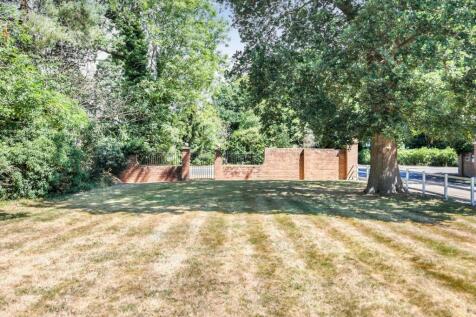 Land lying to the south of Firgrave Road, Yateley, GU46 6NH