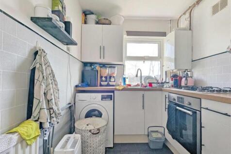 20 Lansdowne Court, Worcester Park, KT4¿7ES