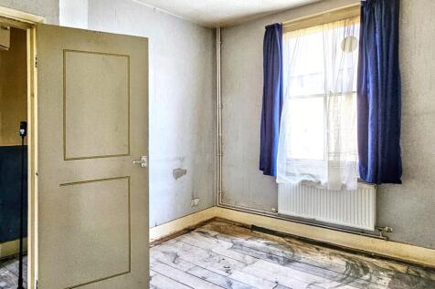 75b Stowe Road, Shepherd&#39;s Bush, London, W12 8BE