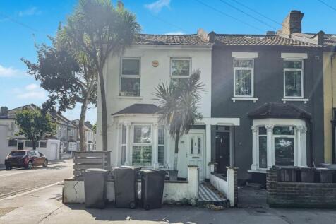 15 Meadow View Road, Thornton Heath CR7 7HA