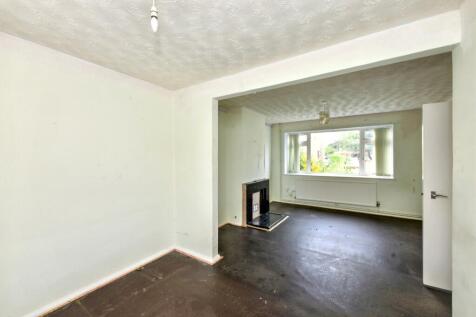 61 Harris Crescent, Needingworth, St. Ives, Cambridgeshire, PE27 4TE