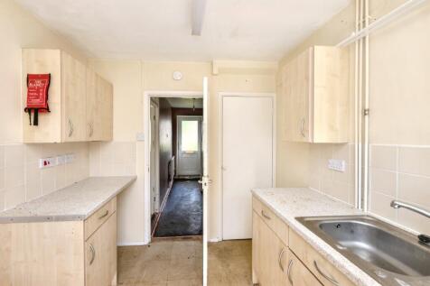61 Harris Crescent, Needingworth, St. Ives, Cambridgeshire, PE27 4TE