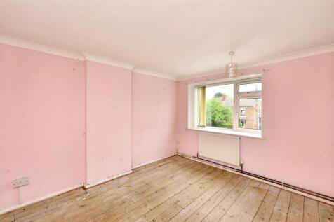 61 Harris Crescent, Needingworth, St. Ives, Cambridgeshire, PE27 4TE