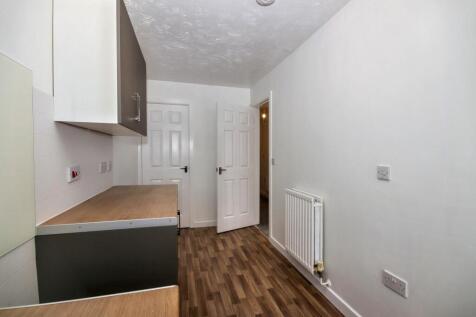 28 Rolls Close, Yaxley, Peterborough, Cambridgeshire, PE7 3QT