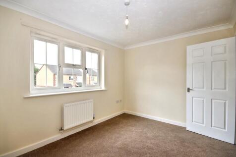 28 Rolls Close, Yaxley, Peterborough, Cambridgeshire, PE7 3QT
