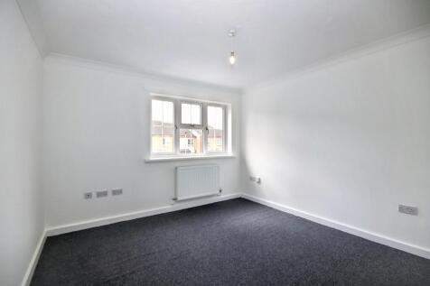 28 Rolls Close, Yaxley, Peterborough, Cambridgeshire, PE7 3QT