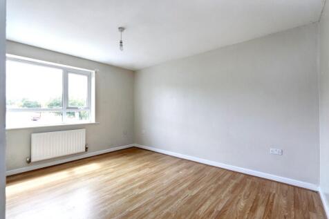 12 Kenninghall Road, Sheffield, South Yorkshire, S2 3WG