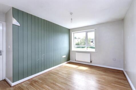 12 Kenninghall Road, Sheffield, South Yorkshire, S2 3WG