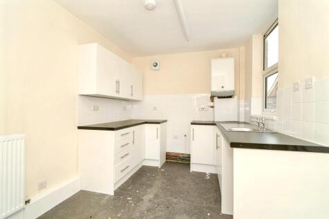 121 Walmersley Road, Bury, Lancashire, BL9 5AY