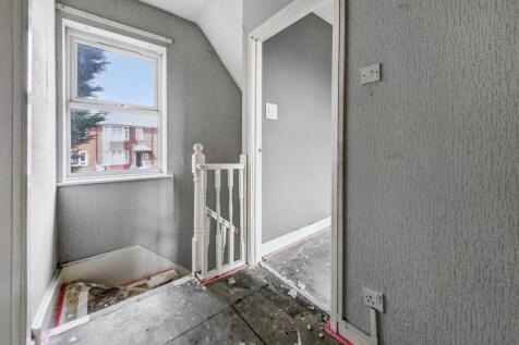 45 Heathfield Crescent, Newcastle Upon Tyne, Tyne And Wear, NE5 3HA