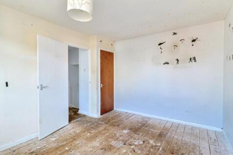 2 Woburn Road, Yeovil, Somerset BA21 5JY