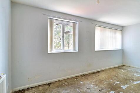 2 Woburn Road, Yeovil, Somerset BA21 5JY