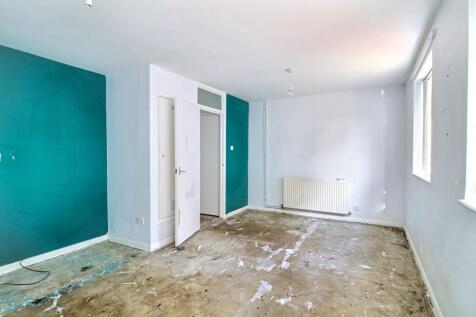 2 Woburn Road, Yeovil, Somerset BA21 5JY