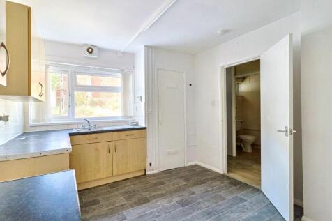 2 Woburn Road, Yeovil, Somerset BA21 5JY