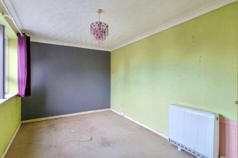57 Thurlocks, Tintinhull, Yeovil, Somerset, BA22 8QE