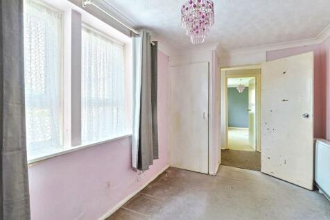 57 Thurlocks, Tintinhull, Yeovil, Somerset, BA22 8QE