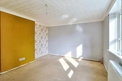 57 Thurlocks, Tintinhull, Yeovil, Somerset, BA22 8QE