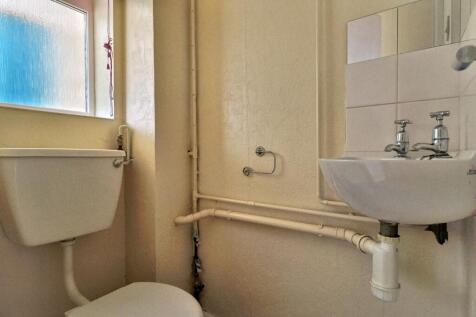 28 Melrose Road, Yeovil, Somerset BA21 4QP