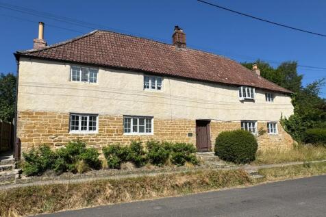 2 Castle Cottages, Chilthorne Domer, Yeovil, Somerset, BA22 8RD