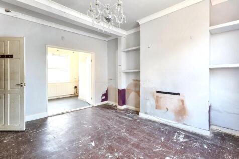 72 Crown Street, Newton-le-Willows, WA12 9DA