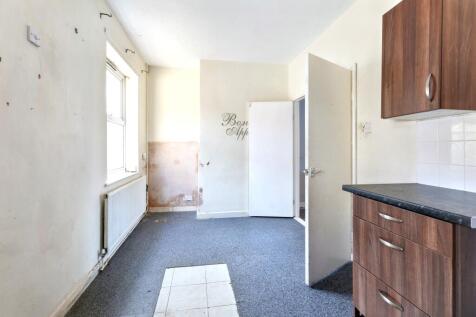 72 Crown Street, Newton-le-Willows, WA12 9DA