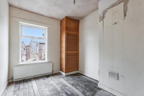 60 Laindon Road, Longsight, Manchester, M14 5DG