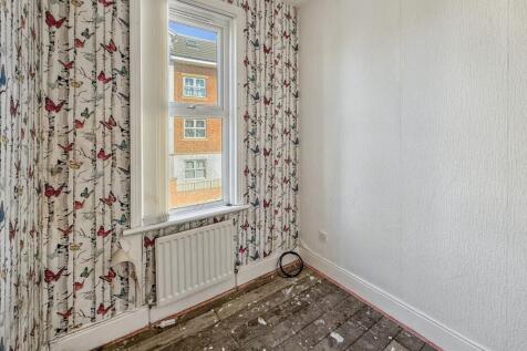2 Eglesfield Road, South Shields, Tyne and Wear, NE33 5PS