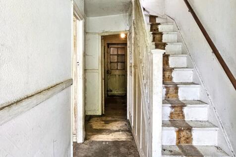38 Tees Avenue, Perivale, Greenford, UB6 8JJ
