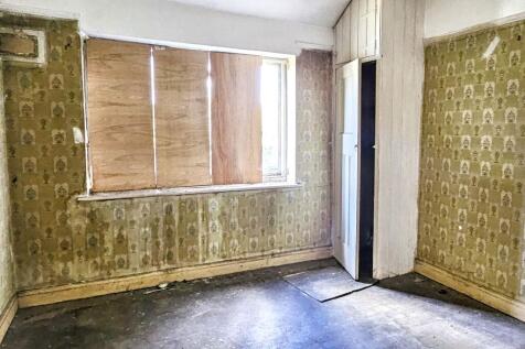 38 Tees Avenue, Perivale, Greenford, UB6 8JJ