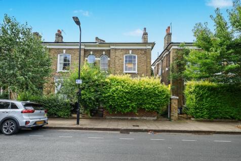 28b Lavender Grove, Hackney, London, E8 3LU