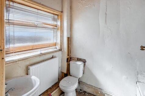 34 Station Avenue South, South Fencehouses, Houghton Le Spring, Tyne and Wear, DH4 6HN