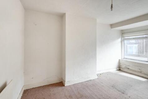 34 Station Avenue South, South Fencehouses, Houghton Le Spring, Tyne and Wear, DH4 6HN