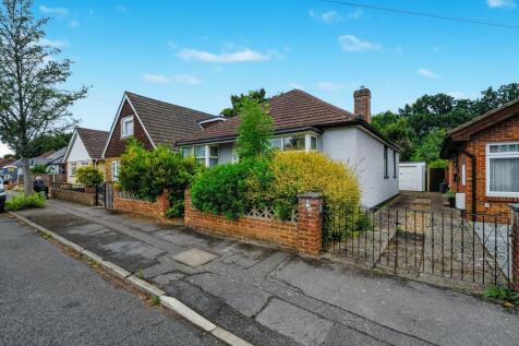 129 Linden Avenue, Ruislip, Middlesex, HA4 8TY