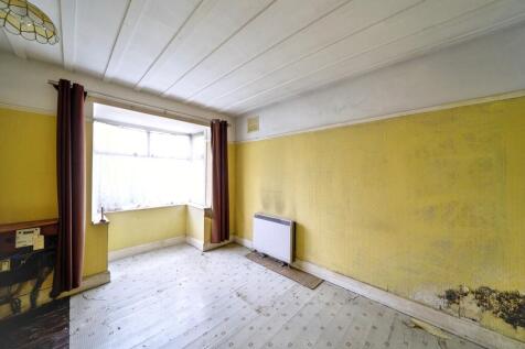 129 Linden Avenue, Ruislip, Middlesex, HA4 8TY