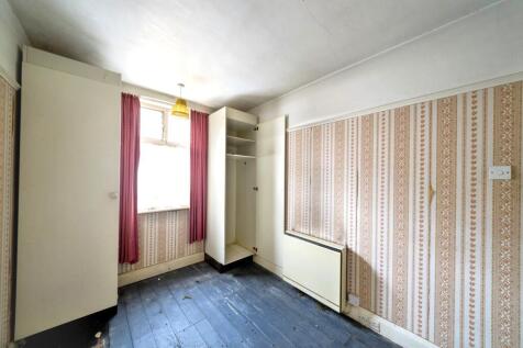 129 Linden Avenue, Ruislip, Middlesex, HA4 8TY