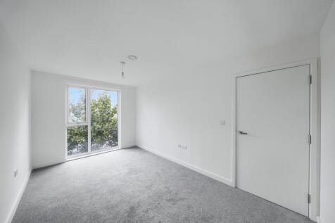 Flat 7, Denman House, 1 New Road, Feltham TW14 9AJ