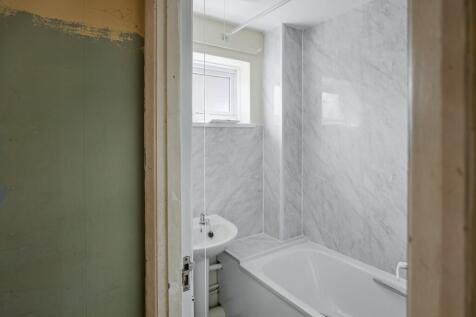 61 Glyndebourne Close, Salisbury, SP2 9HA