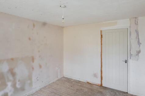 61 Glyndebourne Close, Salisbury, SP2 9HA