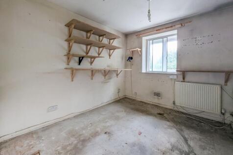 8 Pool Court, Catford, London,  SE6 3JQ