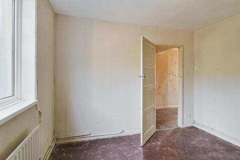 6 Boleyn Crescent, Weymouth, DT4 9JX